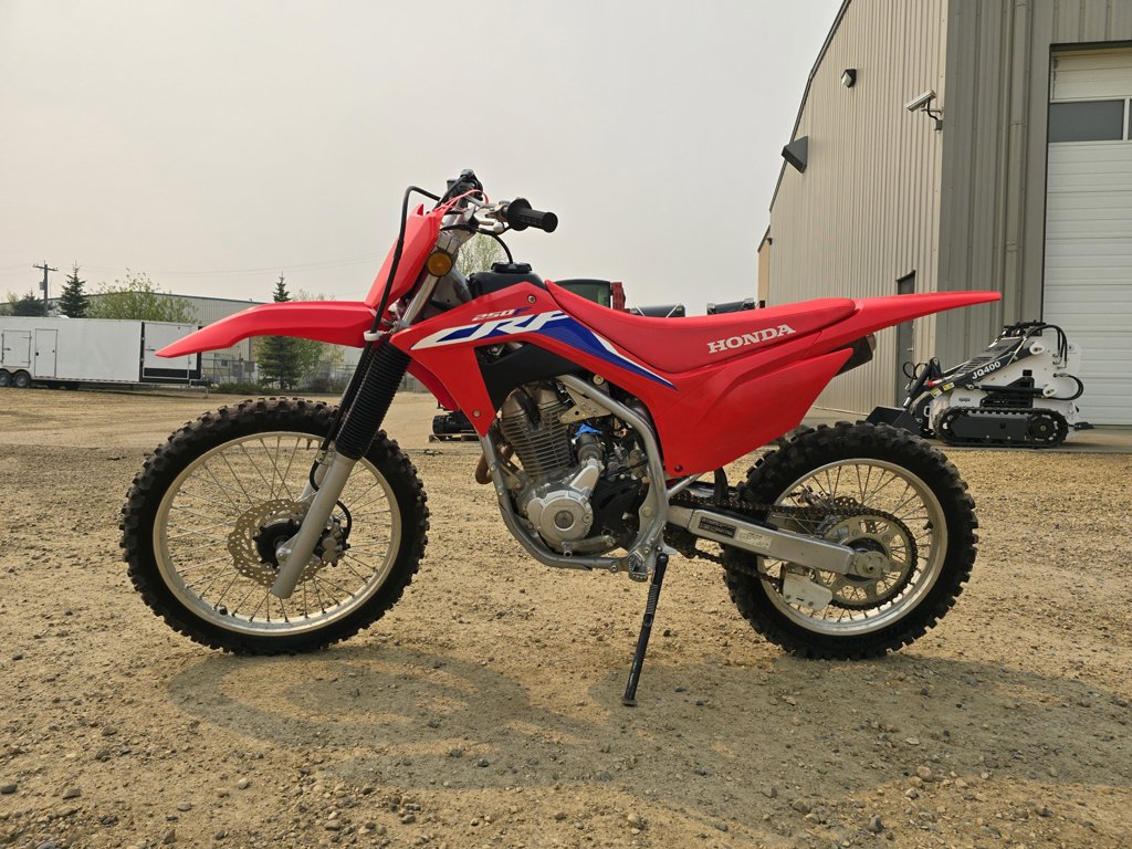 2022 Honda CRF250F - Image 3