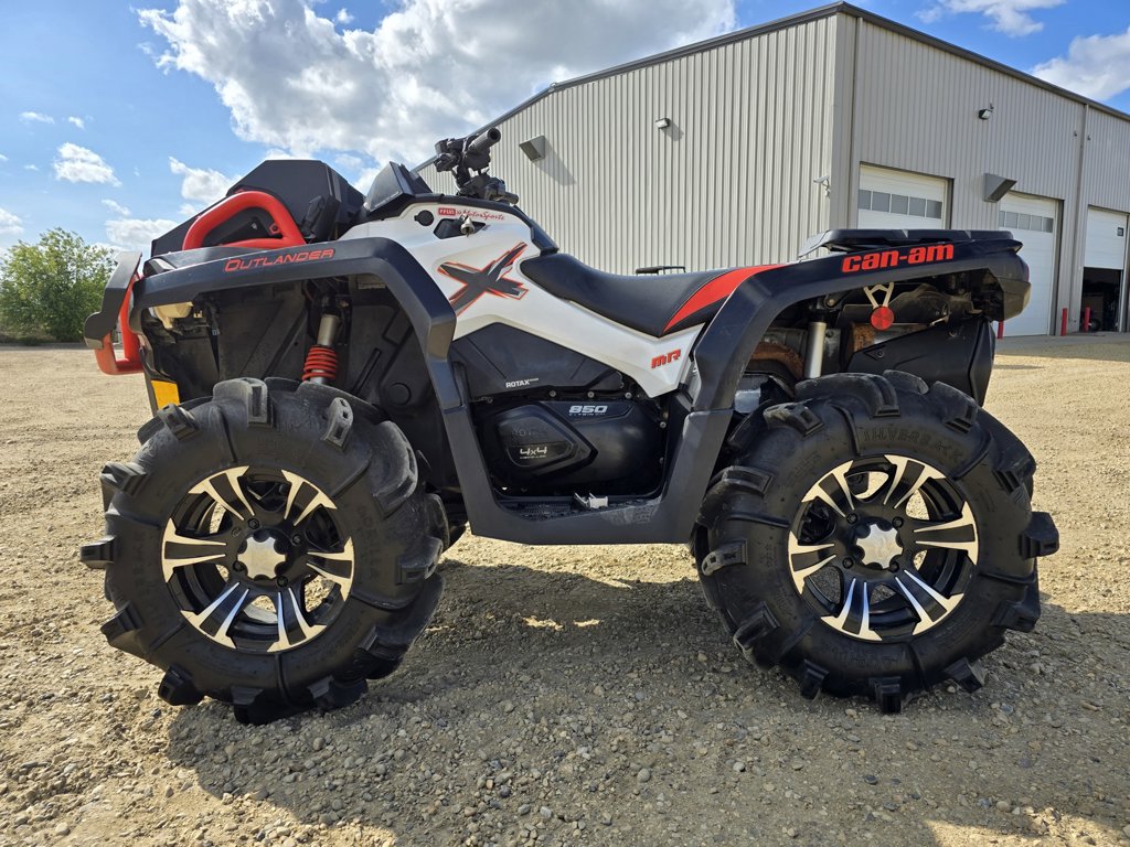 2016 Can-Am OUTLANDER 850 XMR - Image 10