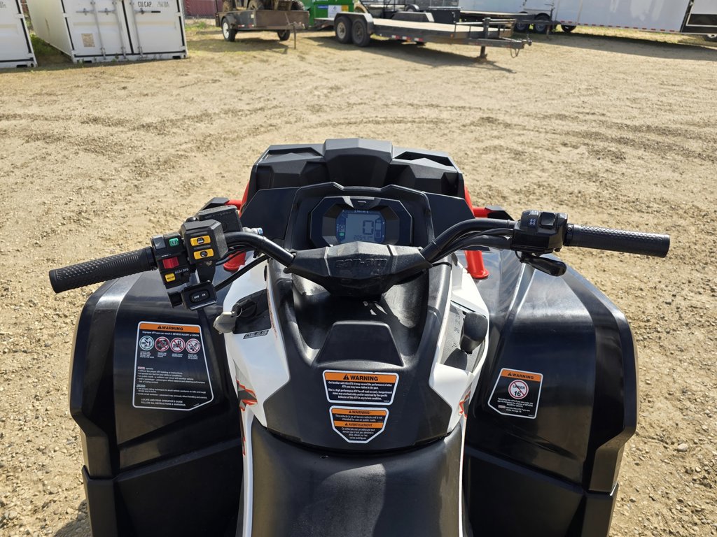 2016 Can-Am OUTLANDER 850 XMR - Image 11
