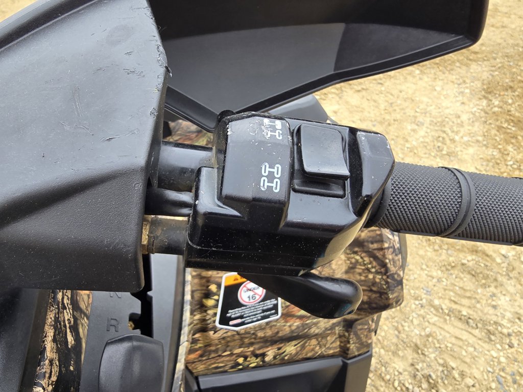 2020 Can-Am OUTLANDER 650 MAX XT - Image 12