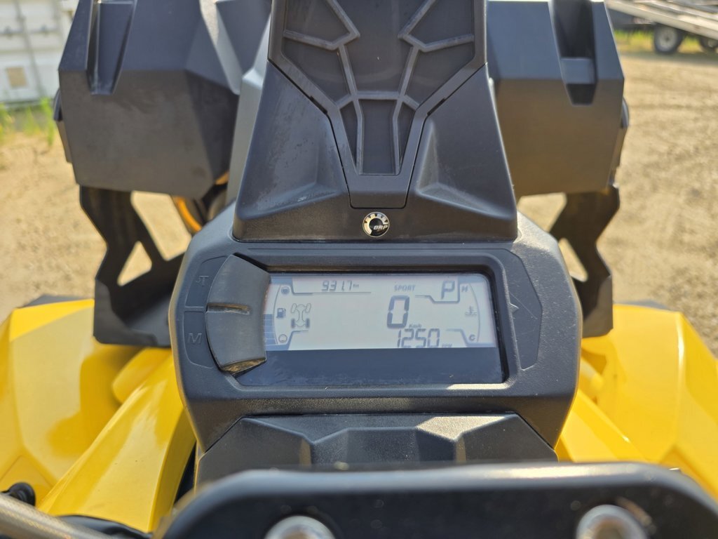 2021 Can-Am RENEGADE 1000 XMR - Image 18