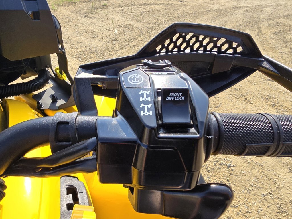 2021 Can-Am RENEGADE 1000 XMR - Image 19