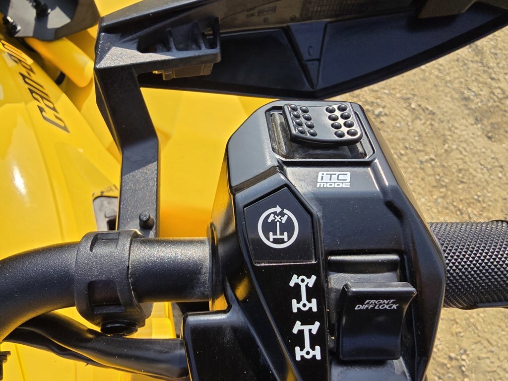 2021 Can-Am RENEGADE 1000 XMR - Image 20