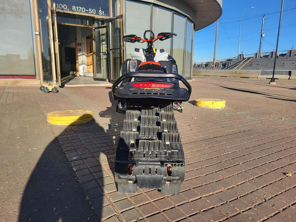 2021 Ski-Doo SUMMIT 850 850 TURBO EXPERT 165 - Image 10