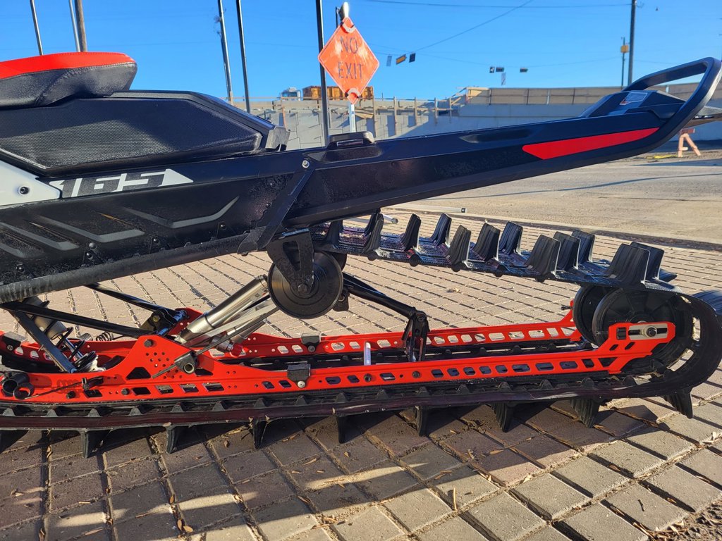 2021 Ski-Doo SUMMIT 850 850 TURBO EXPERT 165 - Image 11