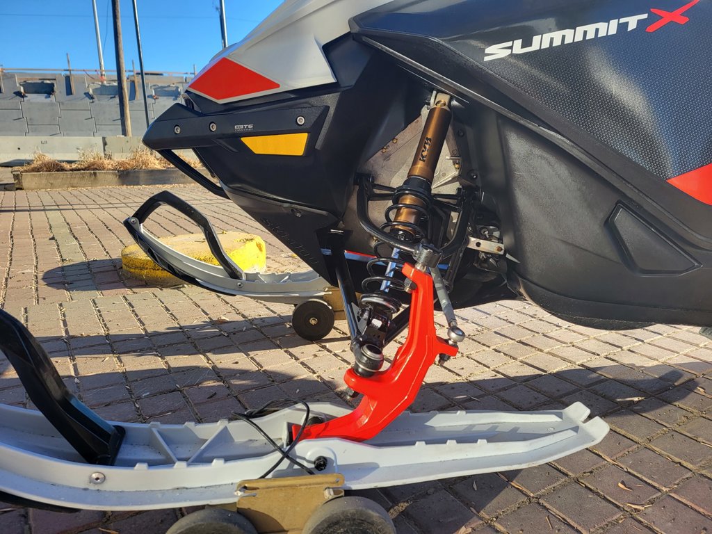 2021 Ski-Doo SUMMIT 850 850 TURBO EXPERT 165 - Image 14