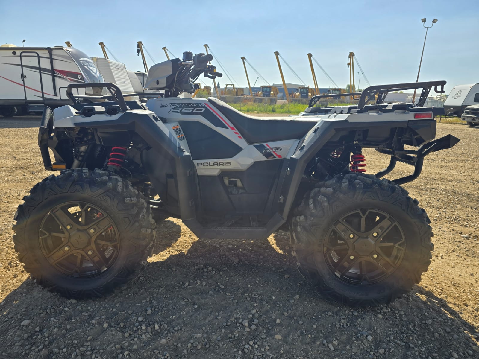 2023 Polaris Sportsman 850 ULT Trail - Image 10