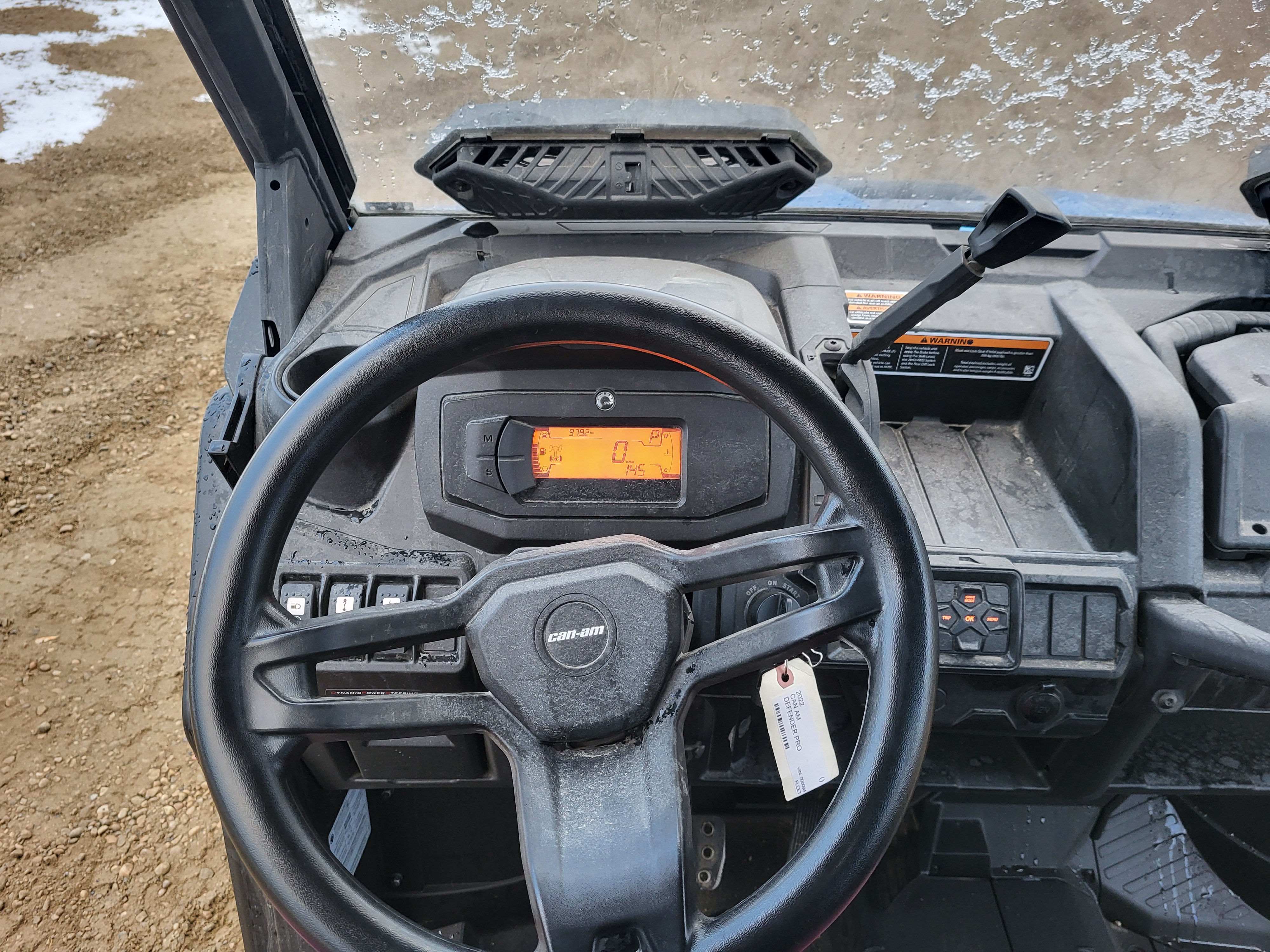 2022 Can-Am Defender PRO XT HD10 4X4 - Image 9