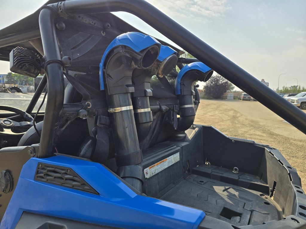 2015 Polaris RZR 900 EPS S - Image 11