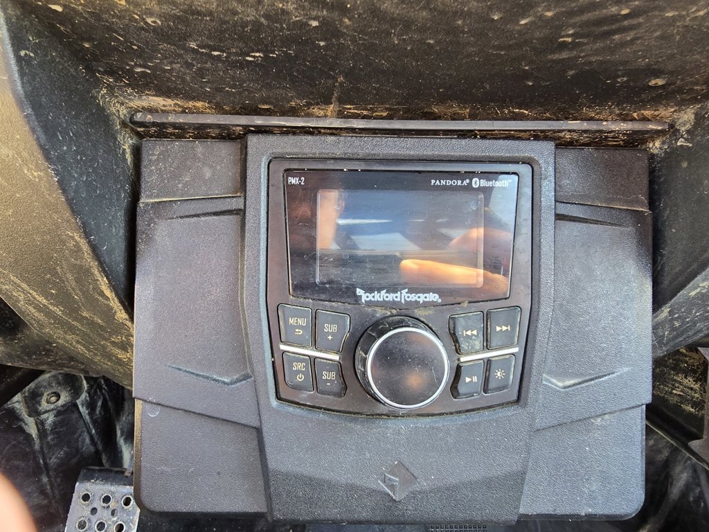 2015 Polaris RZR 900 EPS S - Image 25