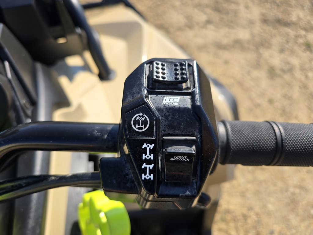 2022 Can-Am Outlander 1000 XMR - Image 12