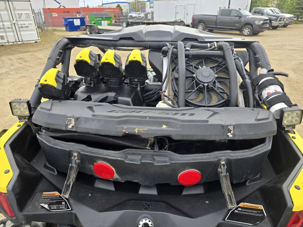 2018 Can-Am MAVERICK X3 XMR TURBO R - Image 7