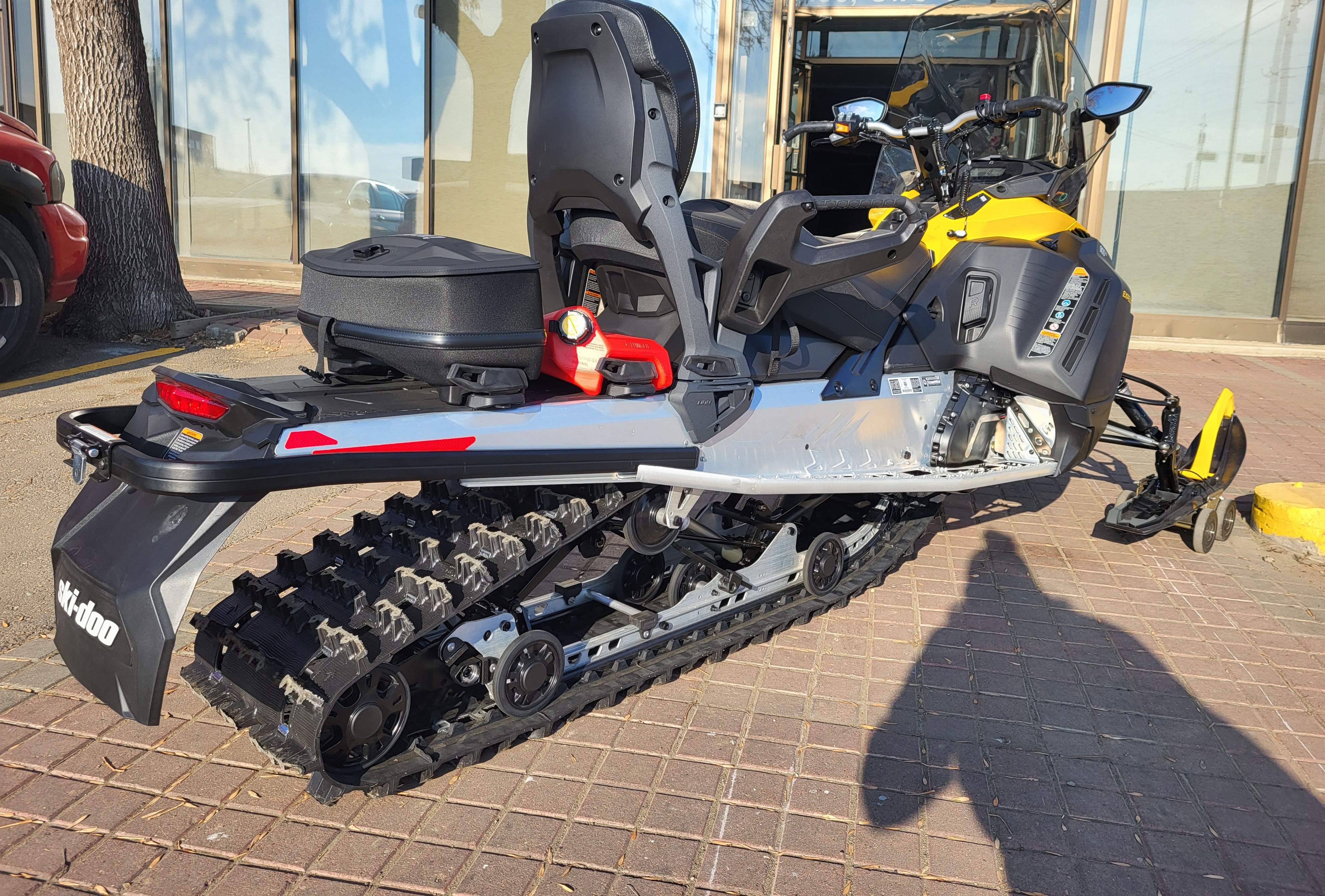 2024 Ski-Doo Expedition 900 ACE 2-UP - Image 2