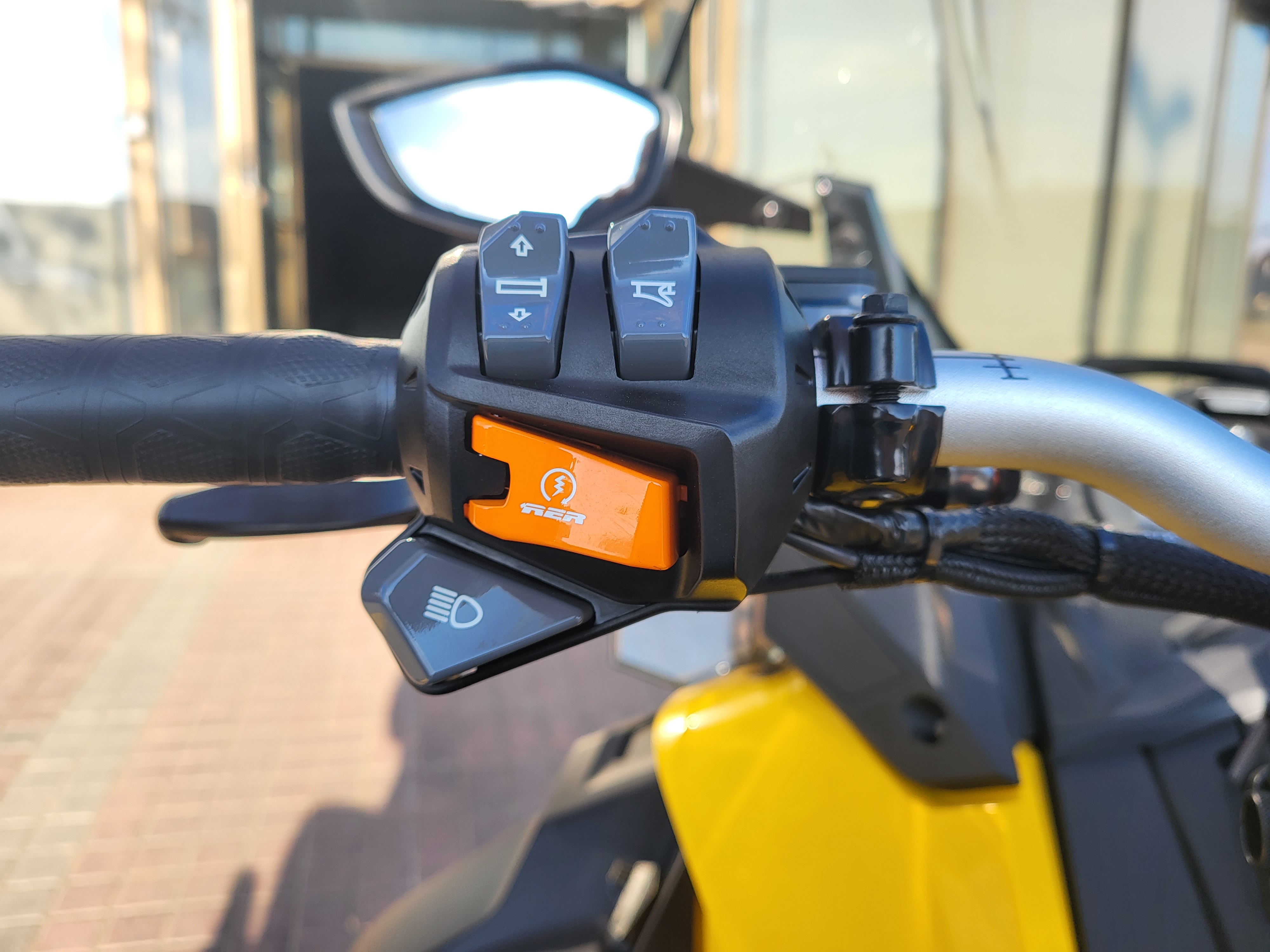 2024 Ski-Doo Expedition 900 ACE 2-UP - Image 10