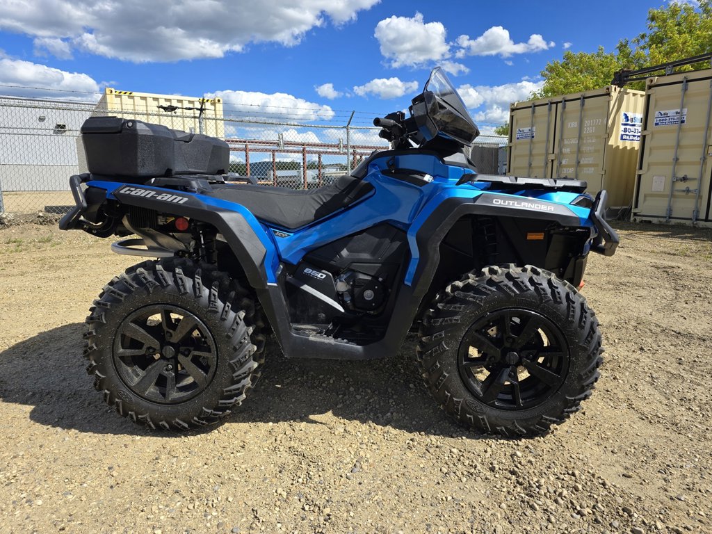 2023 Can-Am Outlander 850 XT - Image 5
