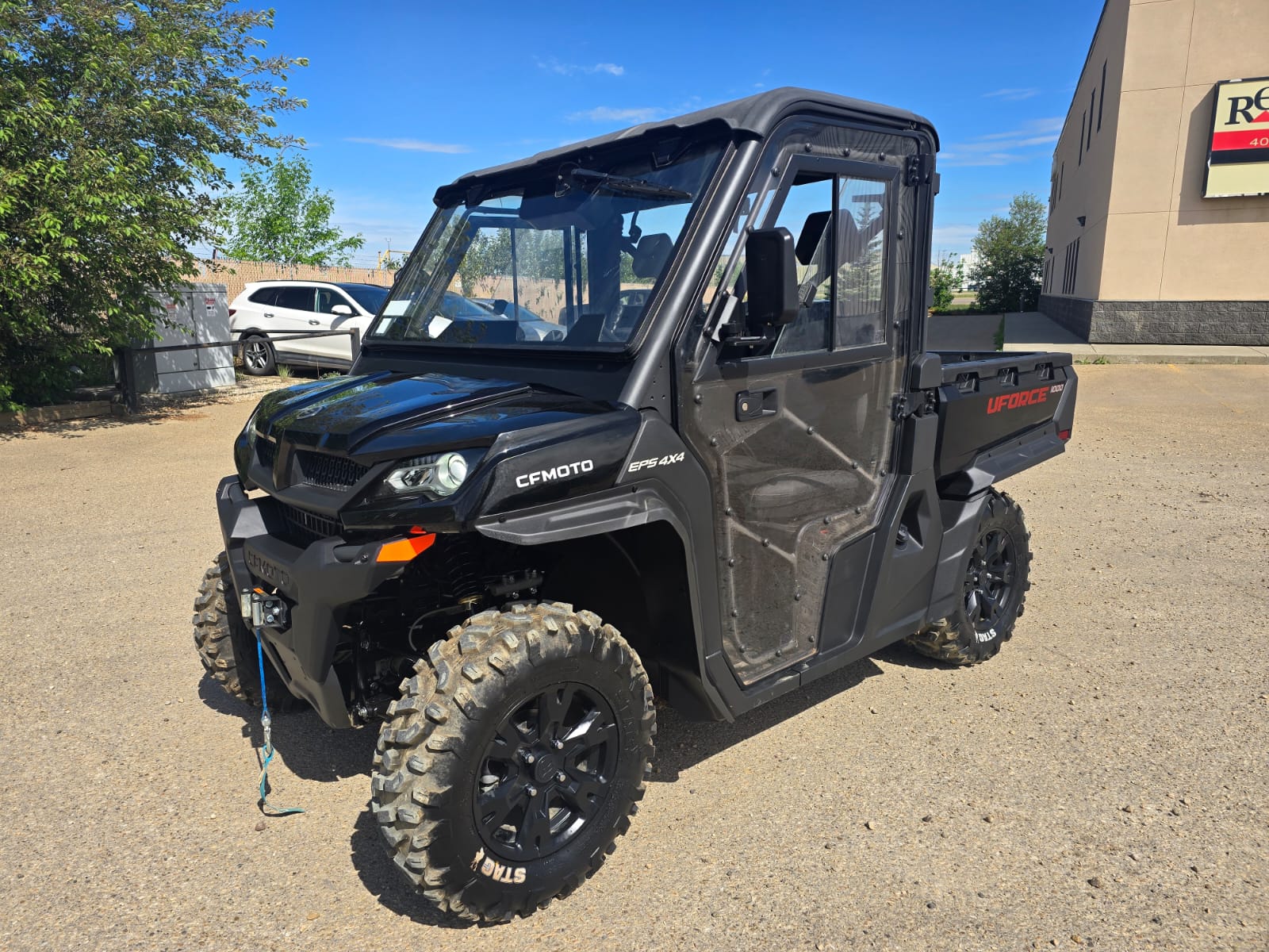 2023 CFMOTO UFORCE 1000 Cab + Heat