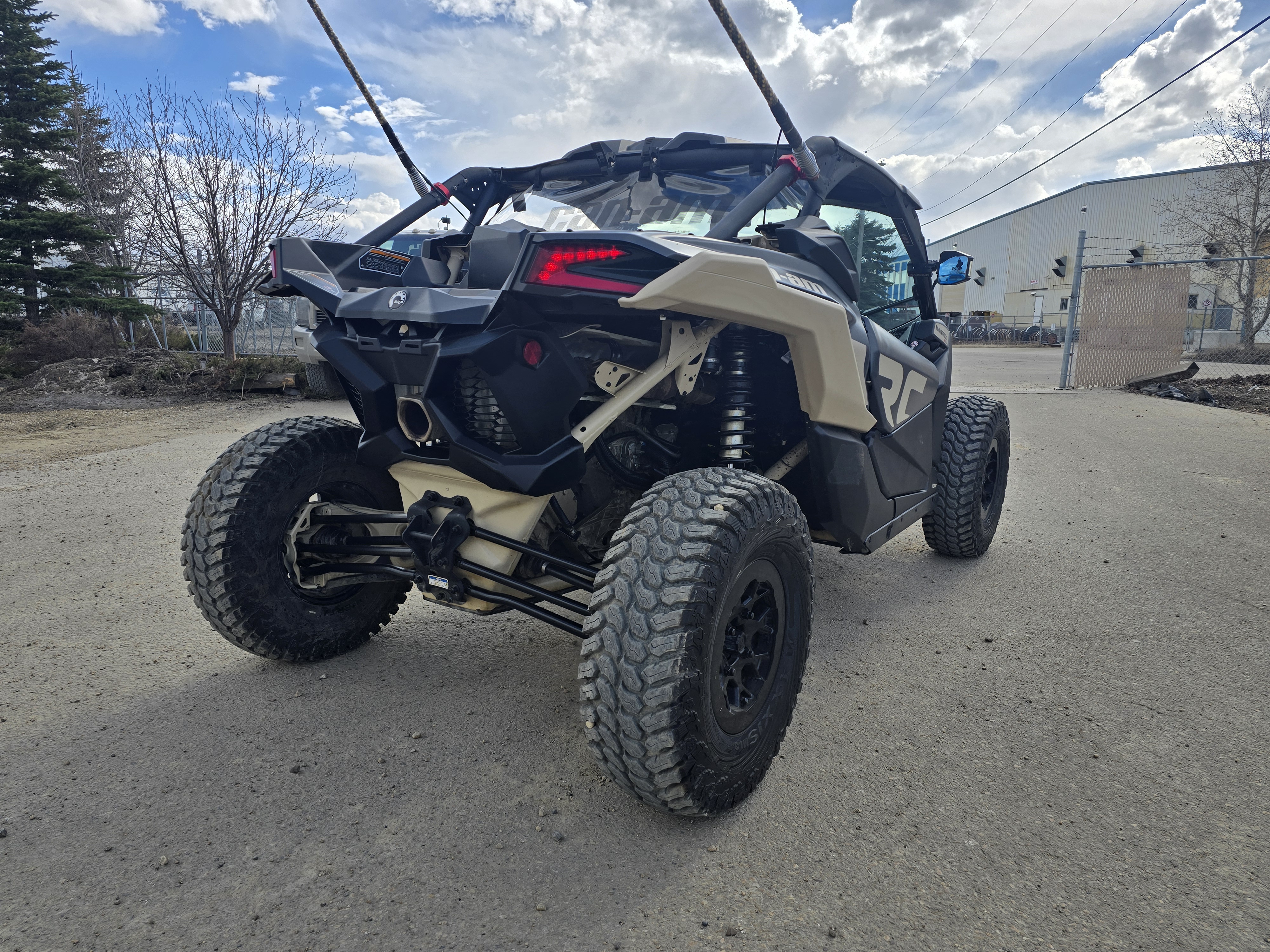 2023 Can-Am MAVERICK X3 XRC TURBO RR - Image 6
