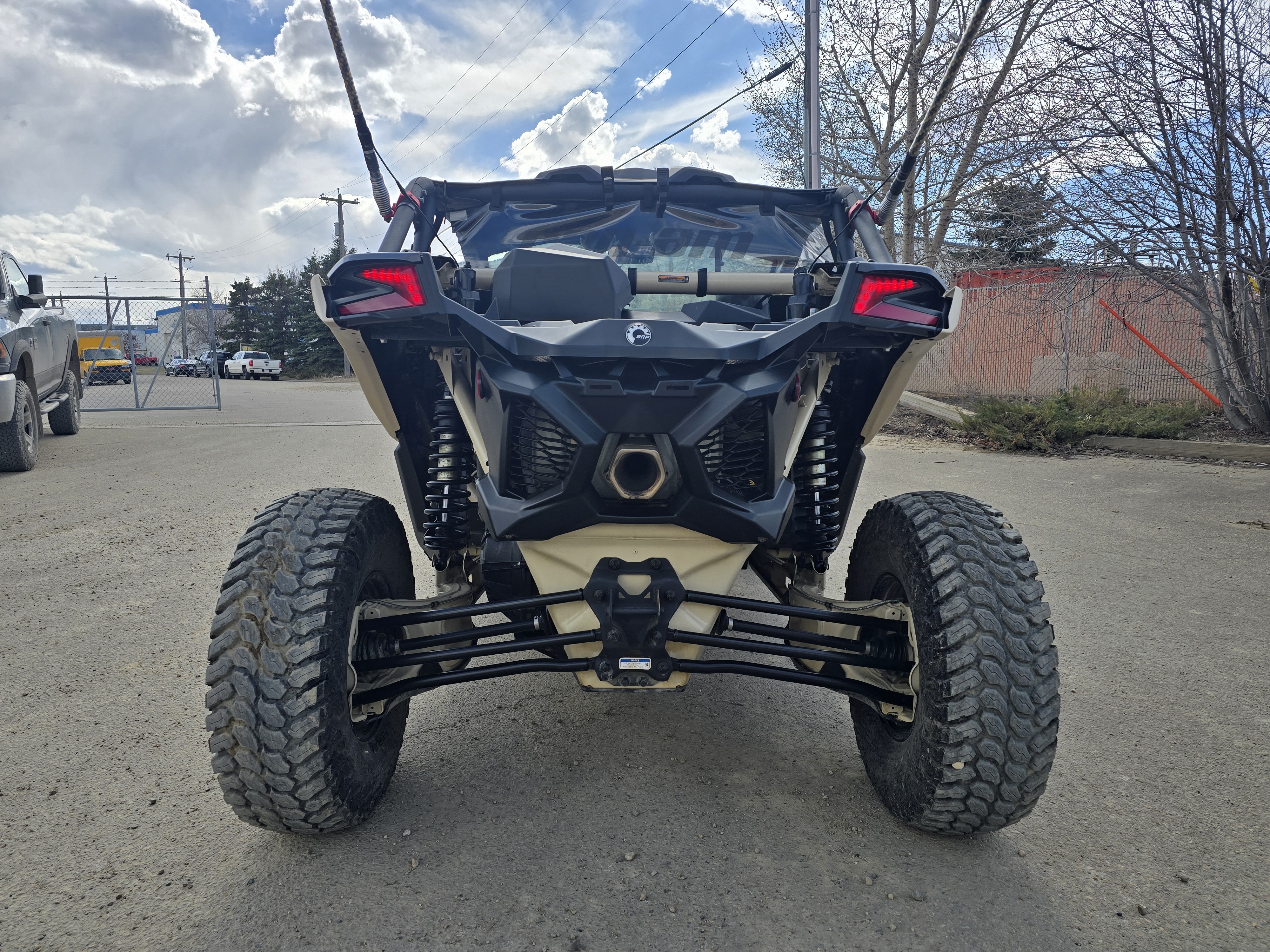 2023 Can-Am MAVERICK X3 XRC TURBO RR - Image 7