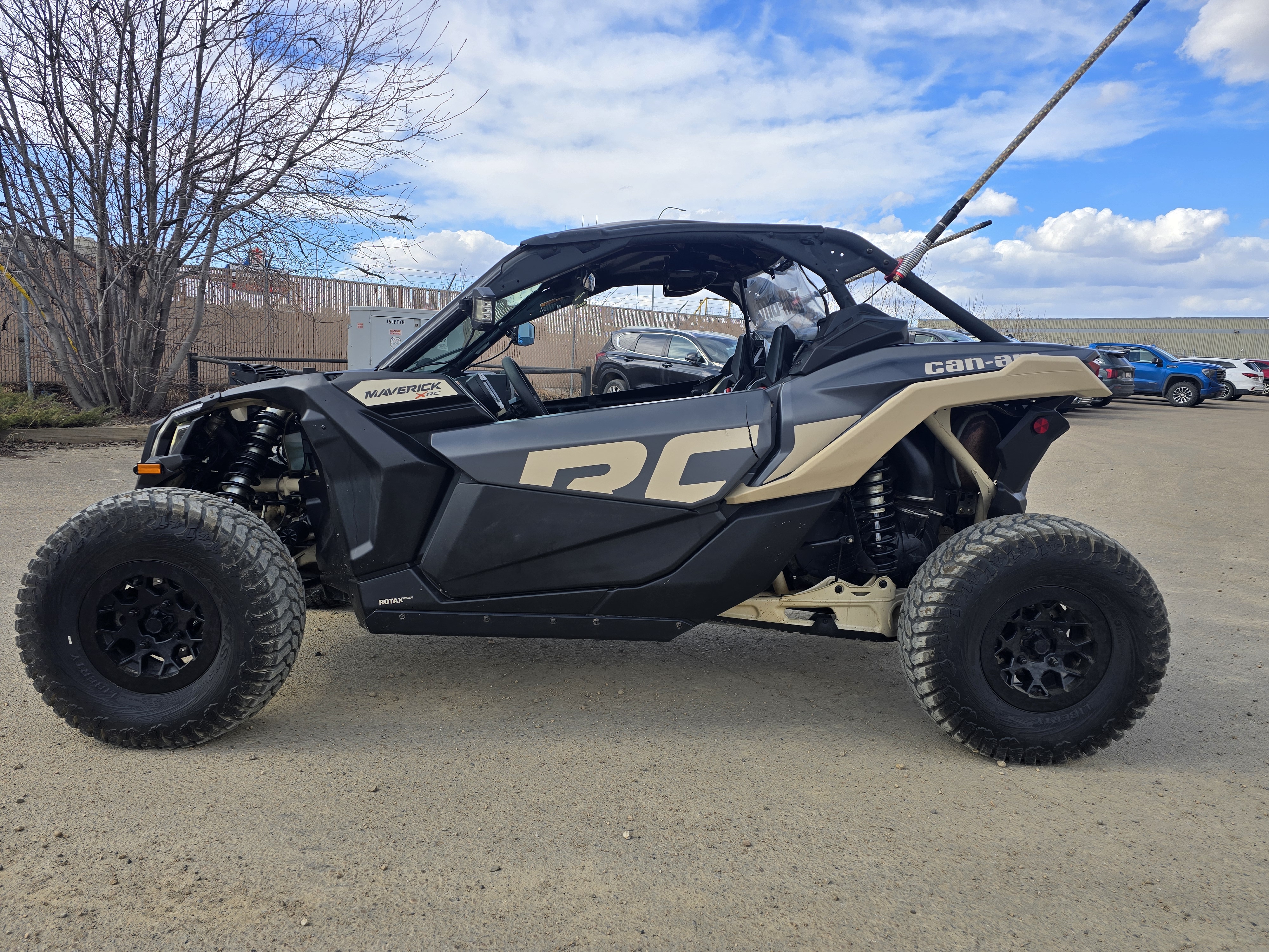 2023 Can-Am MAVERICK X3 XRC TURBO RR - Image 9