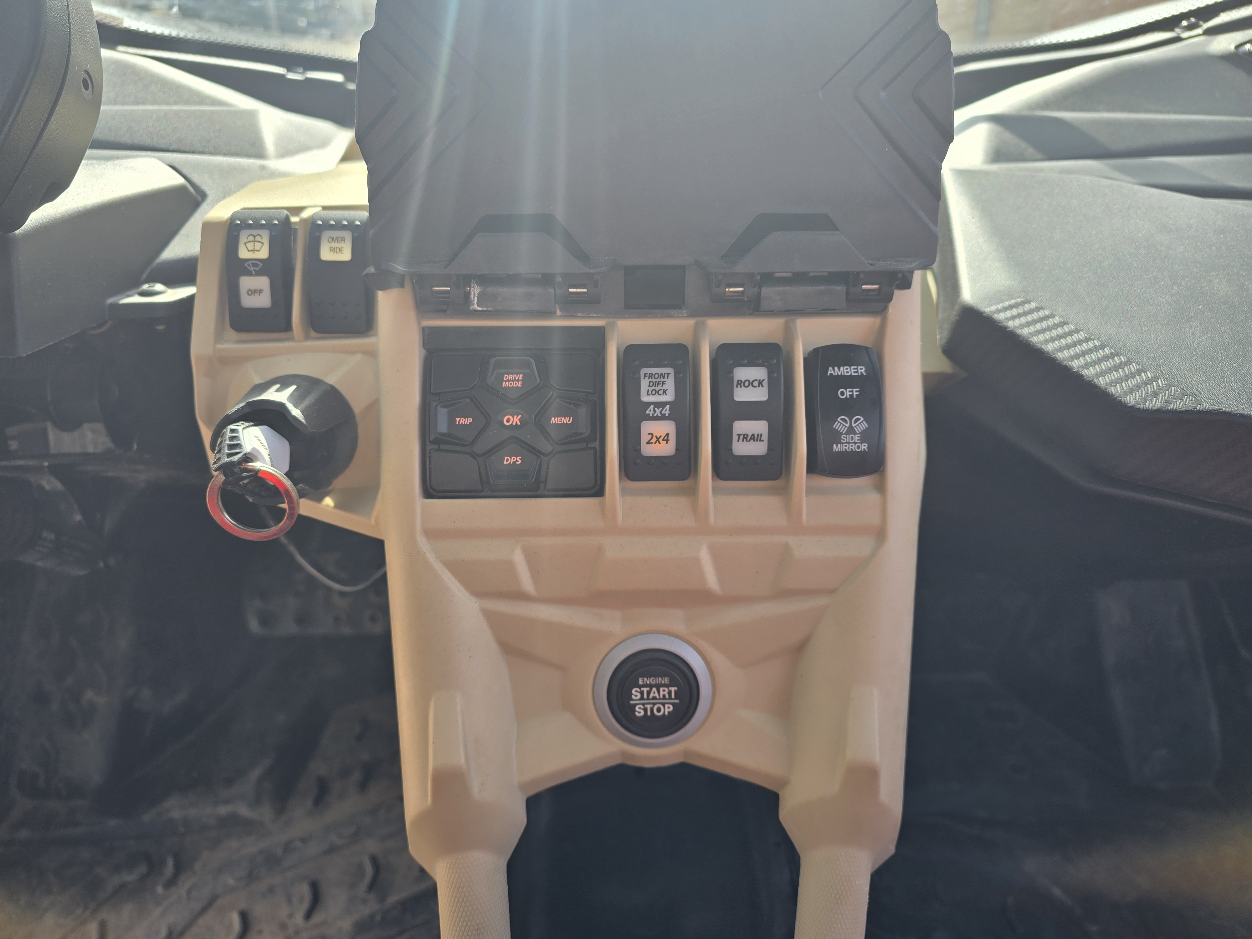 2023 Can-Am MAVERICK X3 XRC TURBO RR - Image 16