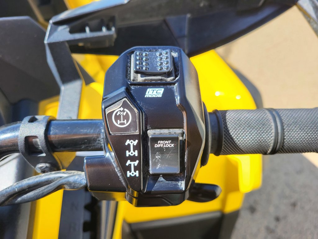 2021 Can-Am Outlander XMR 1000R MAX - Image 2