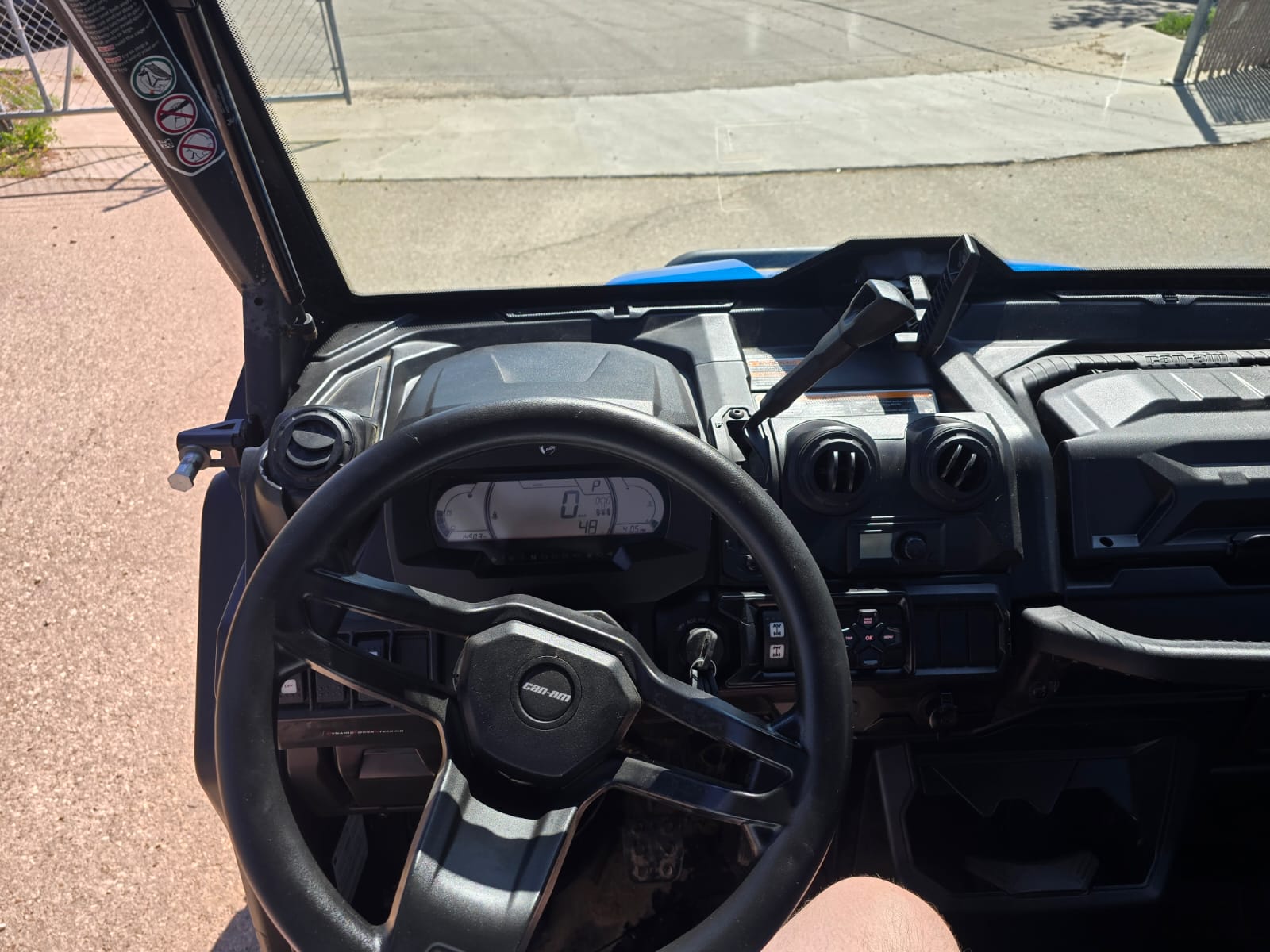 2021 Can-Am Defender Pro HD10 Limited - Image 10