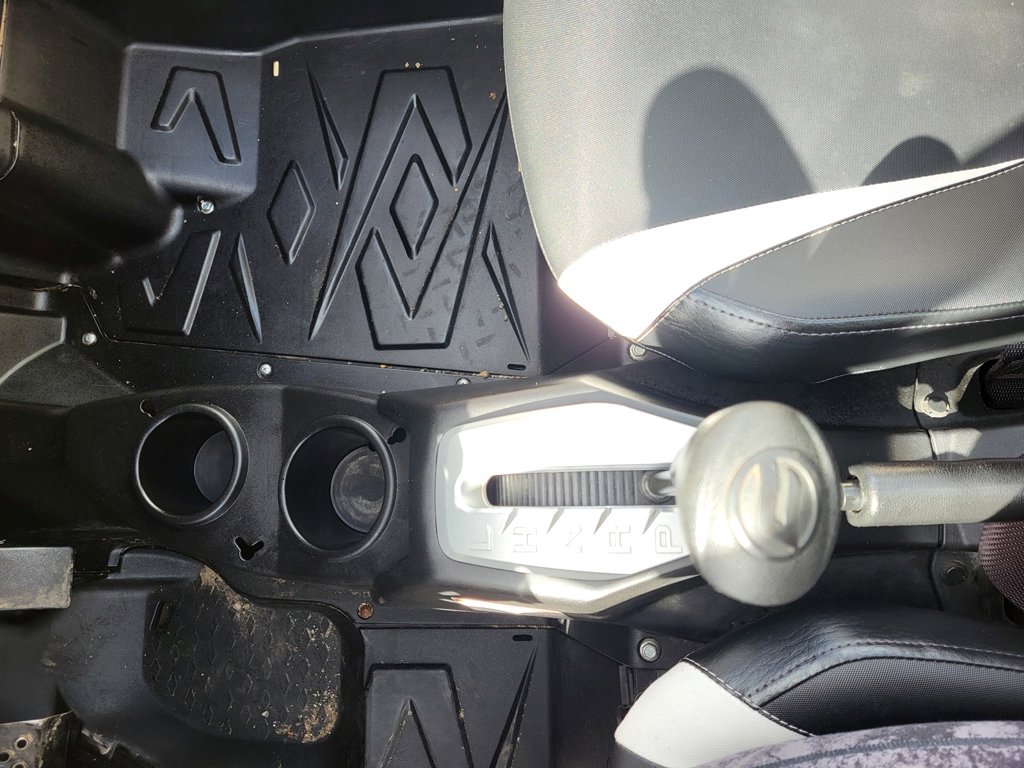 2019 CFMOTO ZFORCE 800 - Image 8