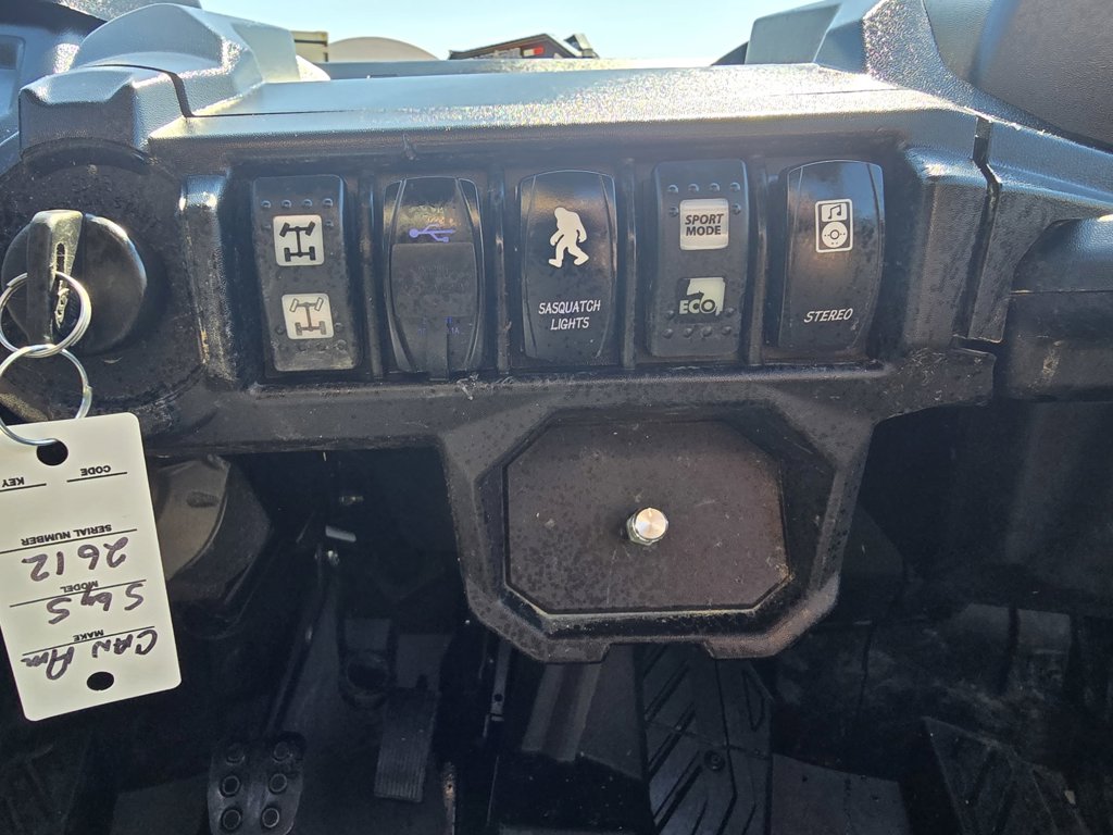 2019 Can-Am Maverick Sport 1000 - Image 14