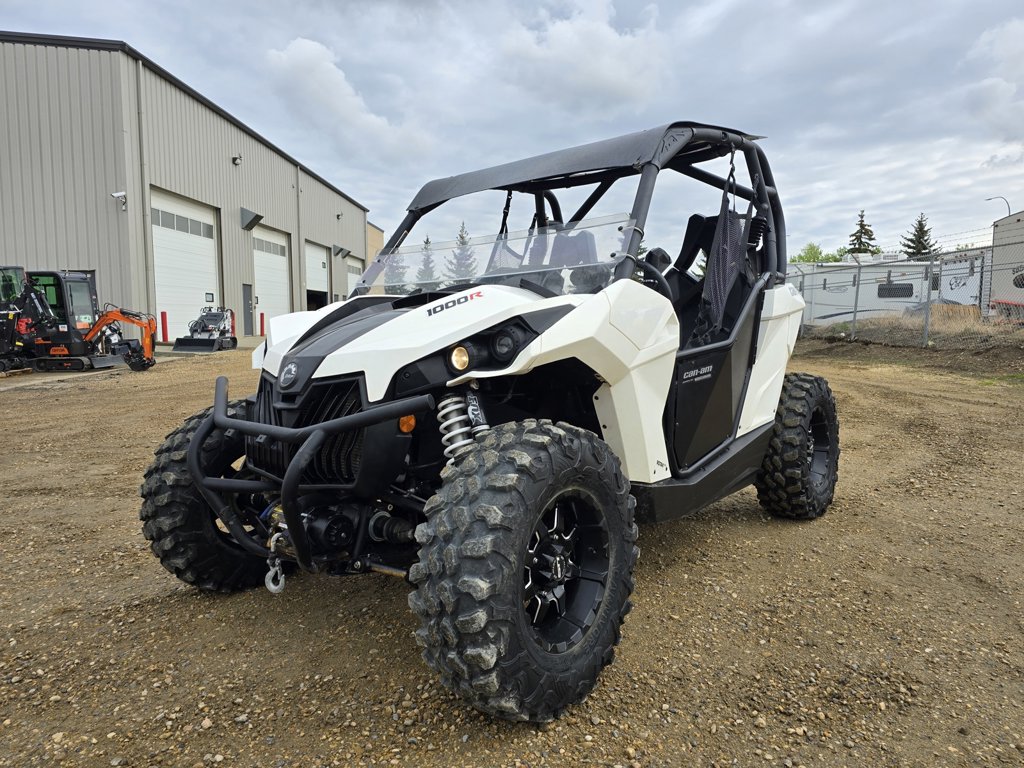 2017 Can-Am MAVERICK XC 1000R - Image 2