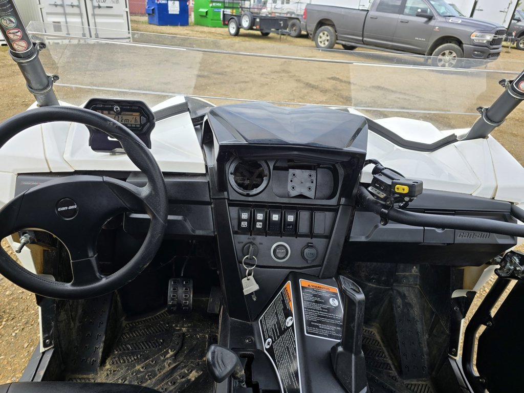 2017 Can-Am MAVERICK XC 1000R - Image 14