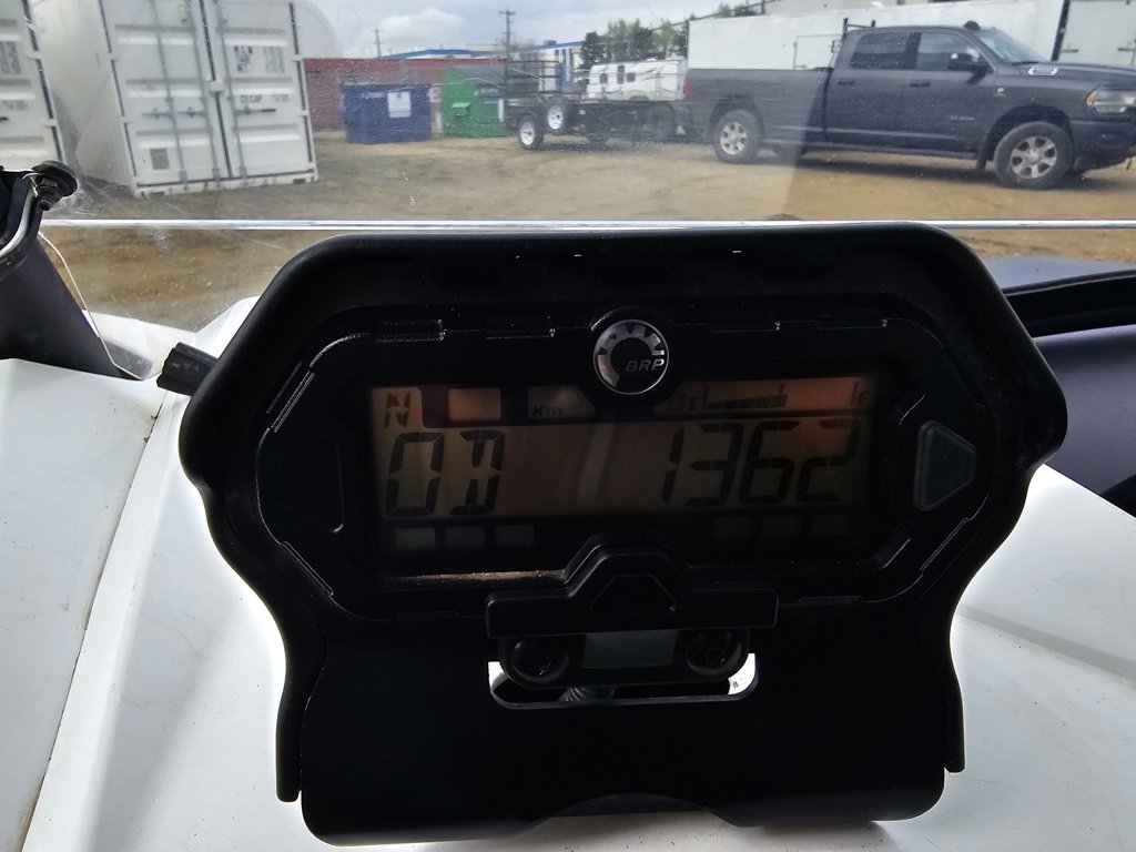 2017 Can-Am MAVERICK XC 1000R - Image 15