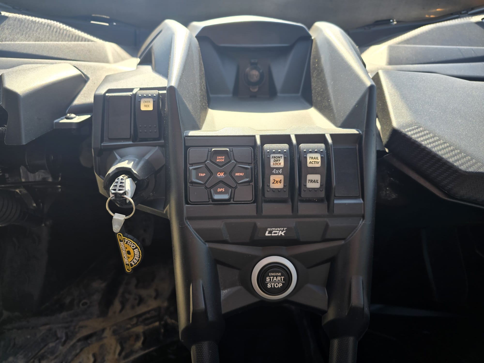 2022 Can-Am Maverick Max XDS Turbo - Image 4