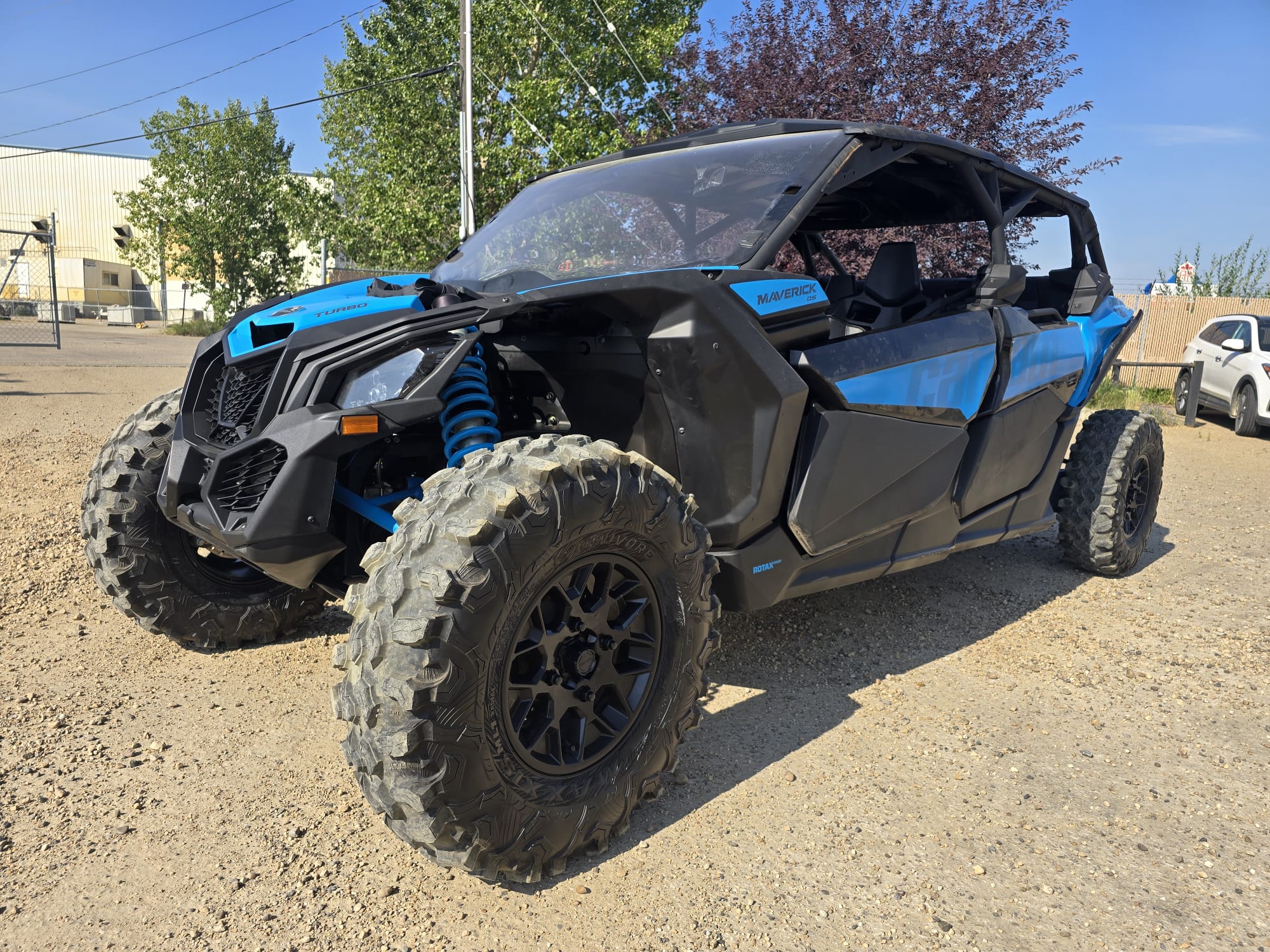 2022 Can-Am Maverick Max XDS Turbo - Image 12