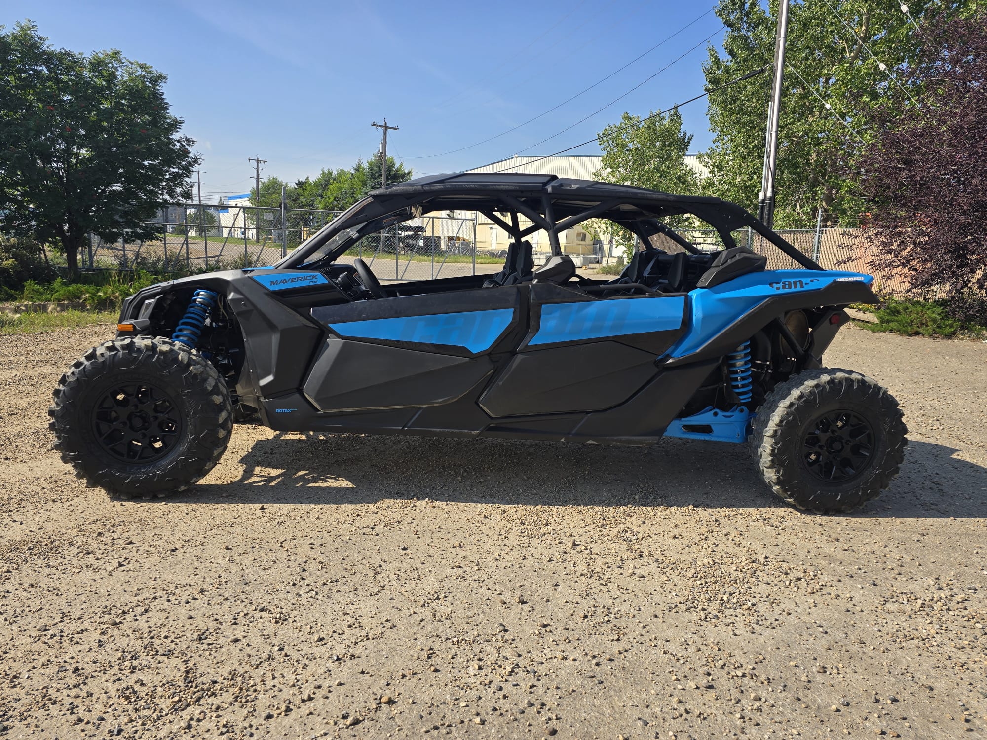 2022 Can-Am Maverick Max XDS Turbo - Image 13