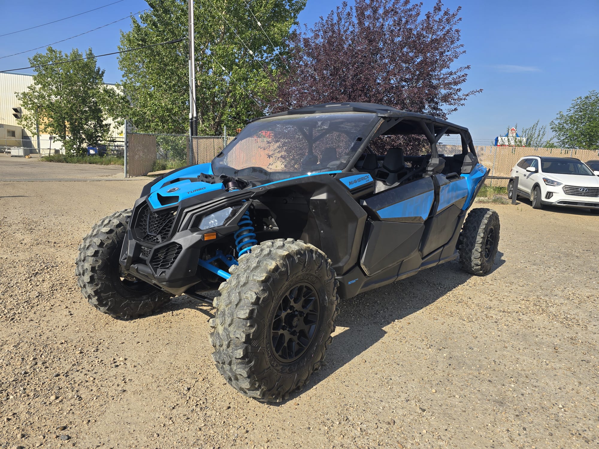 2022 Can-Am Maverick Max XDS Turbo - Image 17