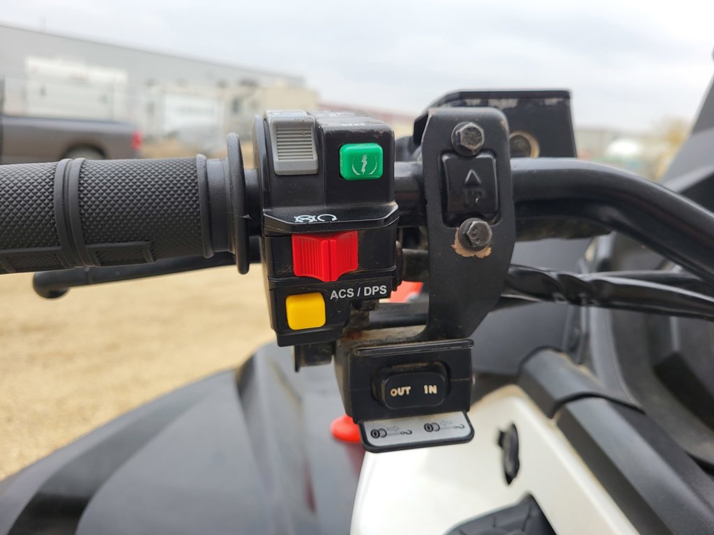 2016 Can-Am OUTLANDER XMR 850 - Image 10