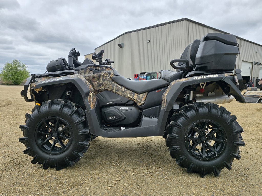 2017 Can-Am OUTLANDER 850 MAX XT - Image 9