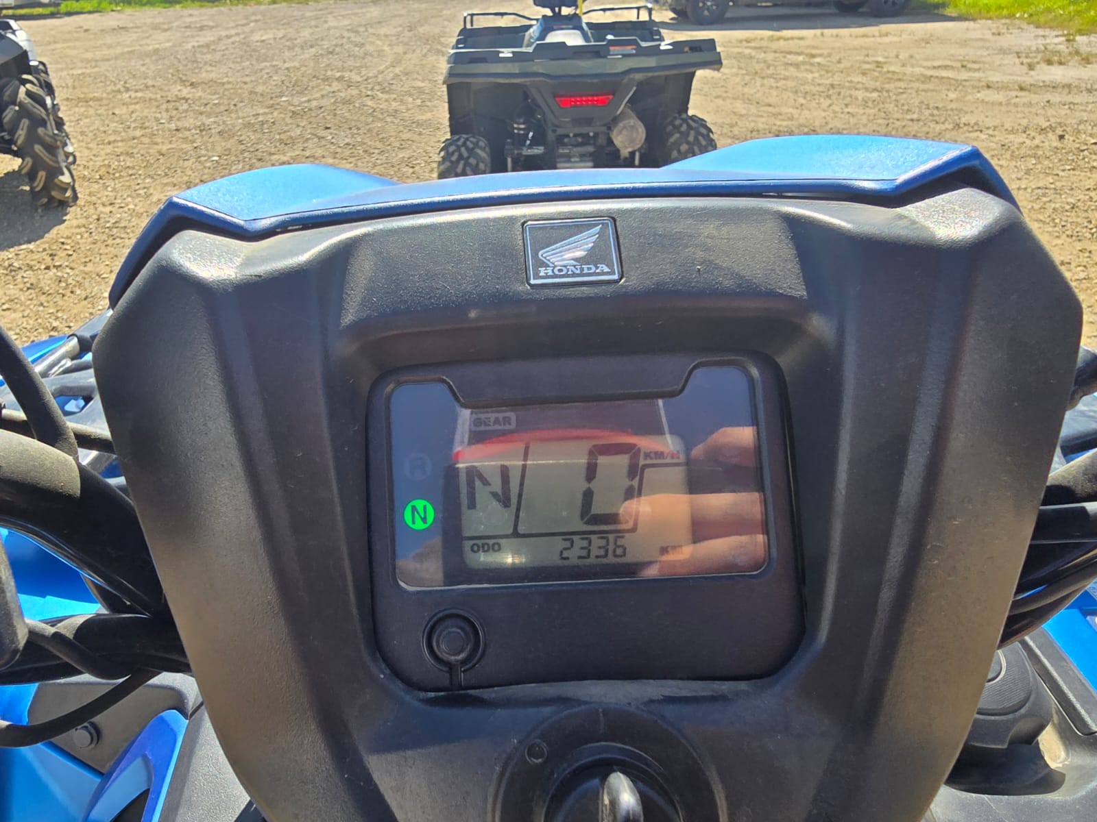 2022 Honda Rubicon 520 Deluxe - Image 6