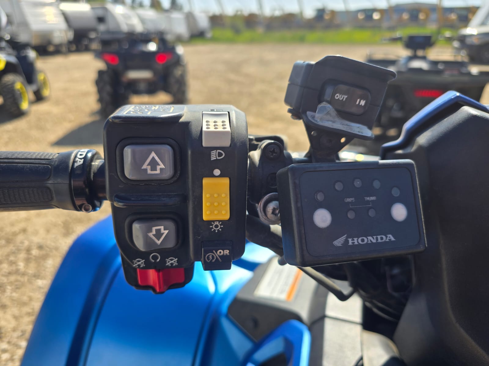 2022 Honda Rubicon 520 Deluxe - Image 7