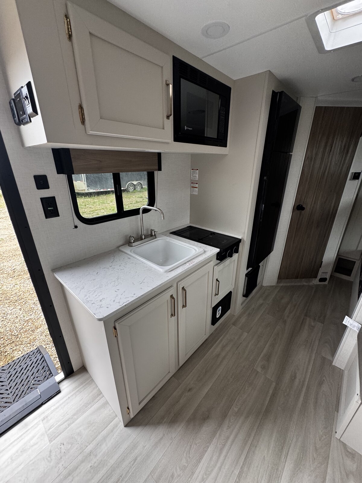 27RV5372 1Dmnc 4S