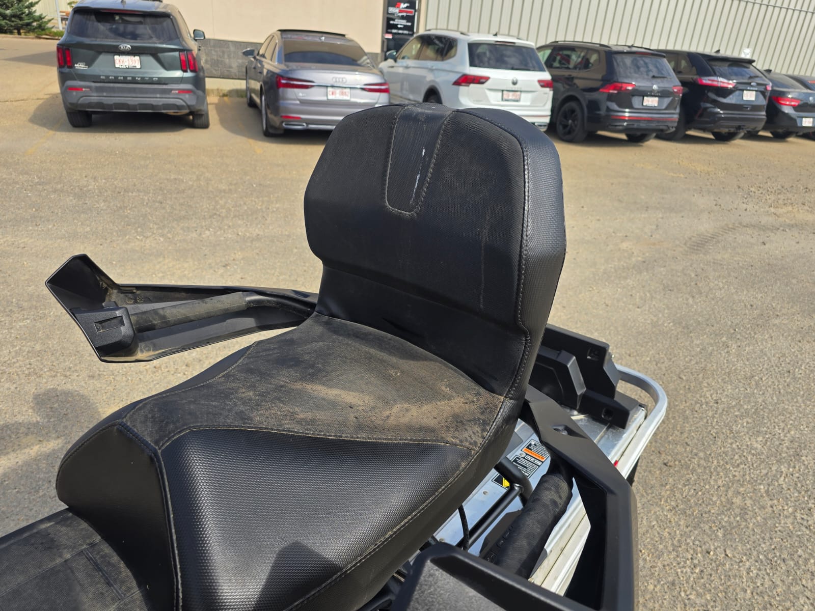 2021 Polaris INDY VOYAGEUR 600 2 UP - Image 10