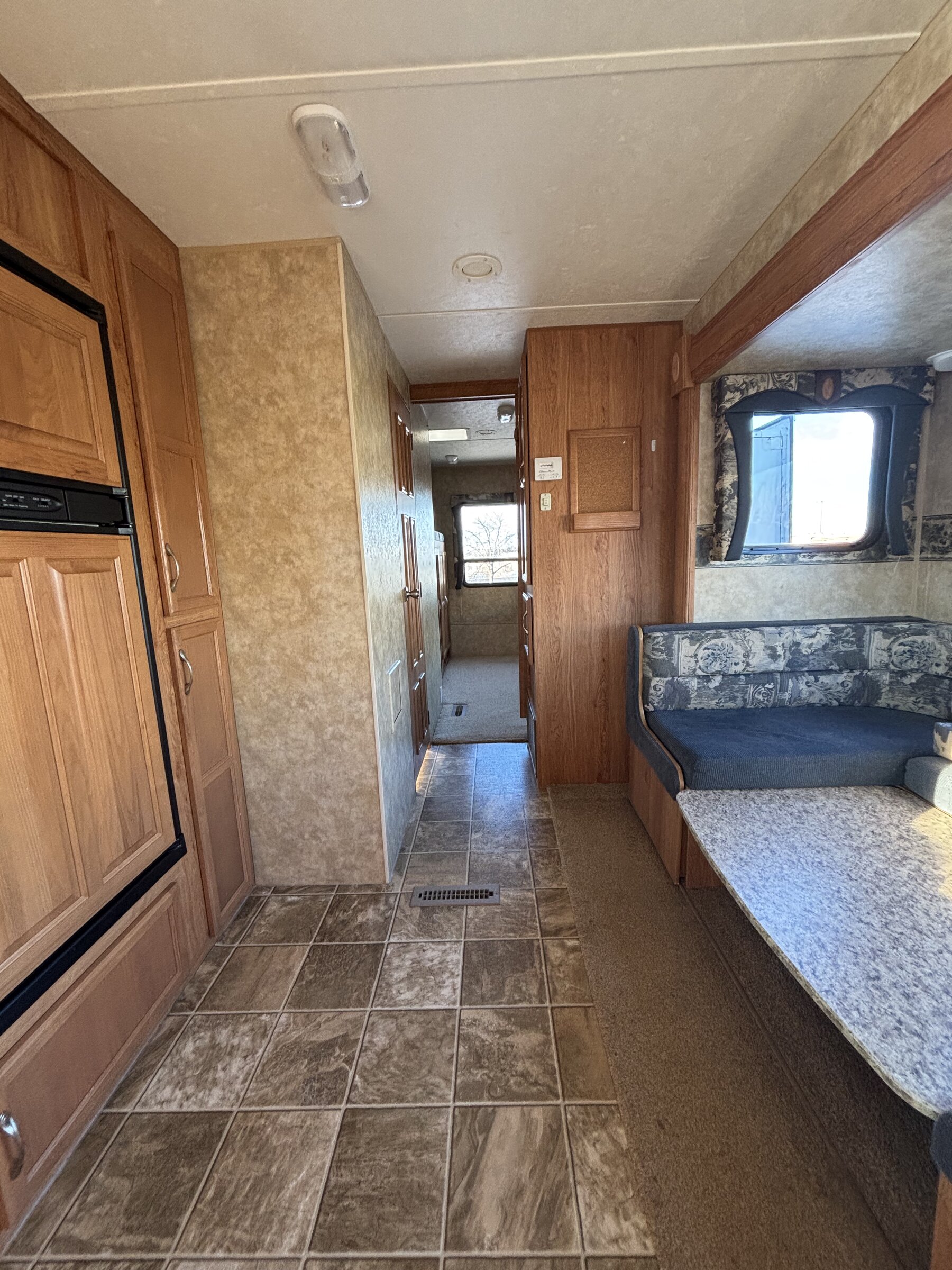 08RV0775 021