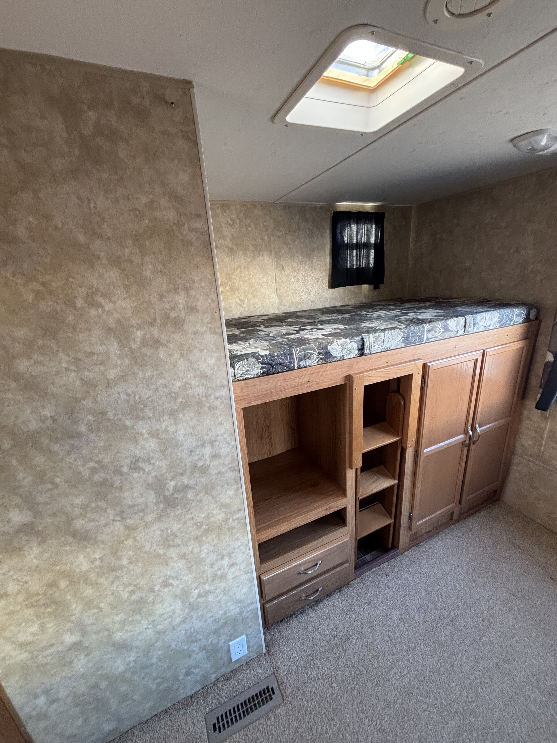 08RV0775 027