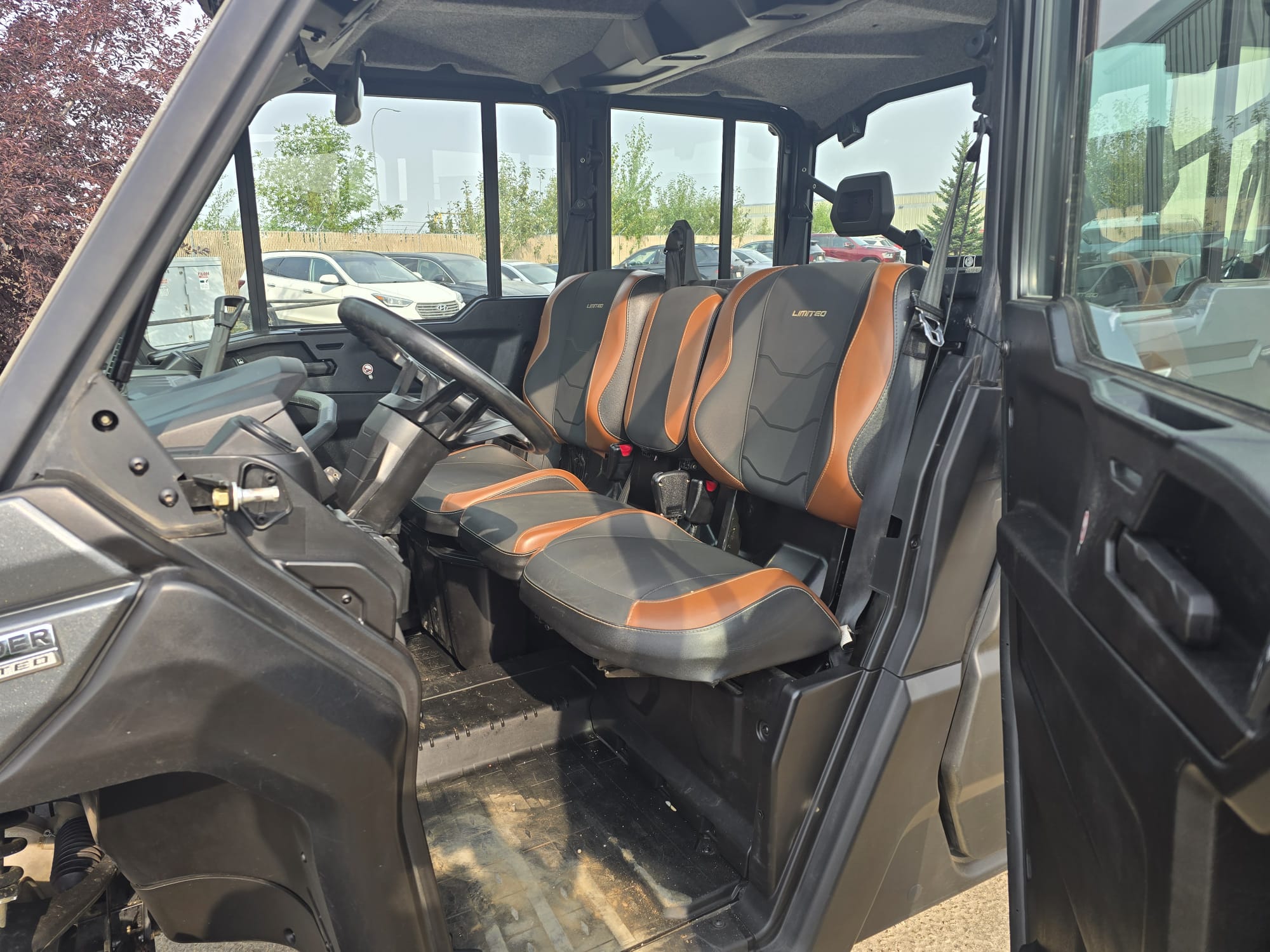 2023 Can-Am Defender HD10 Max Limited - Image 14