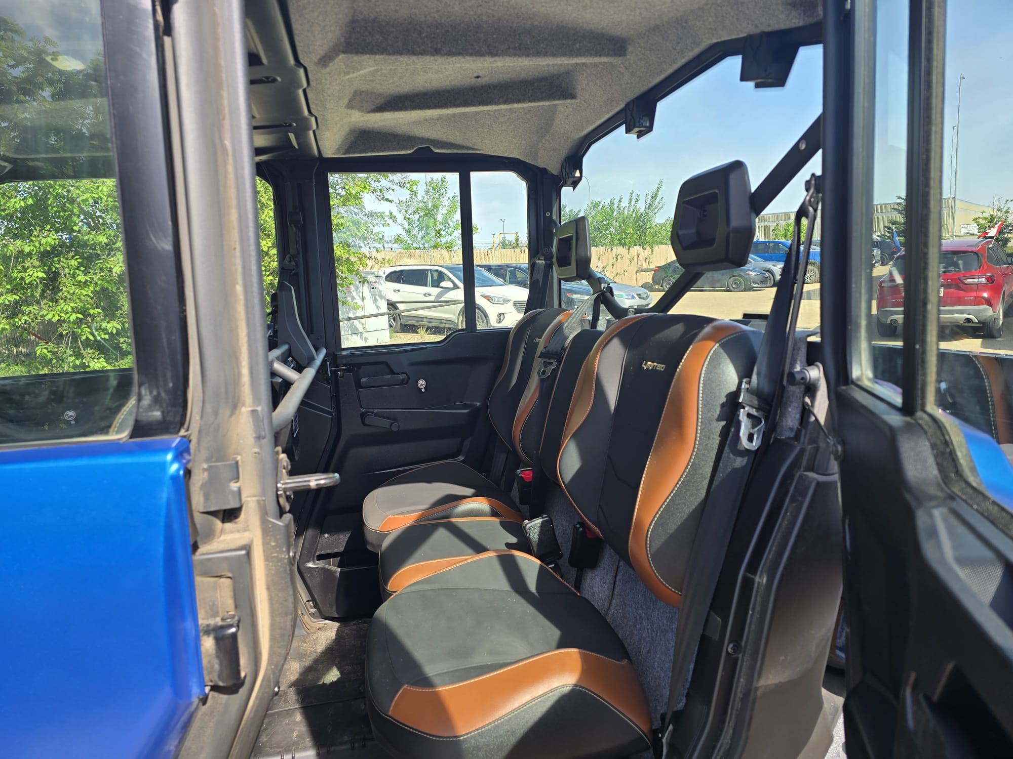 2022 Can-Am Defender Max Limited - Image 11