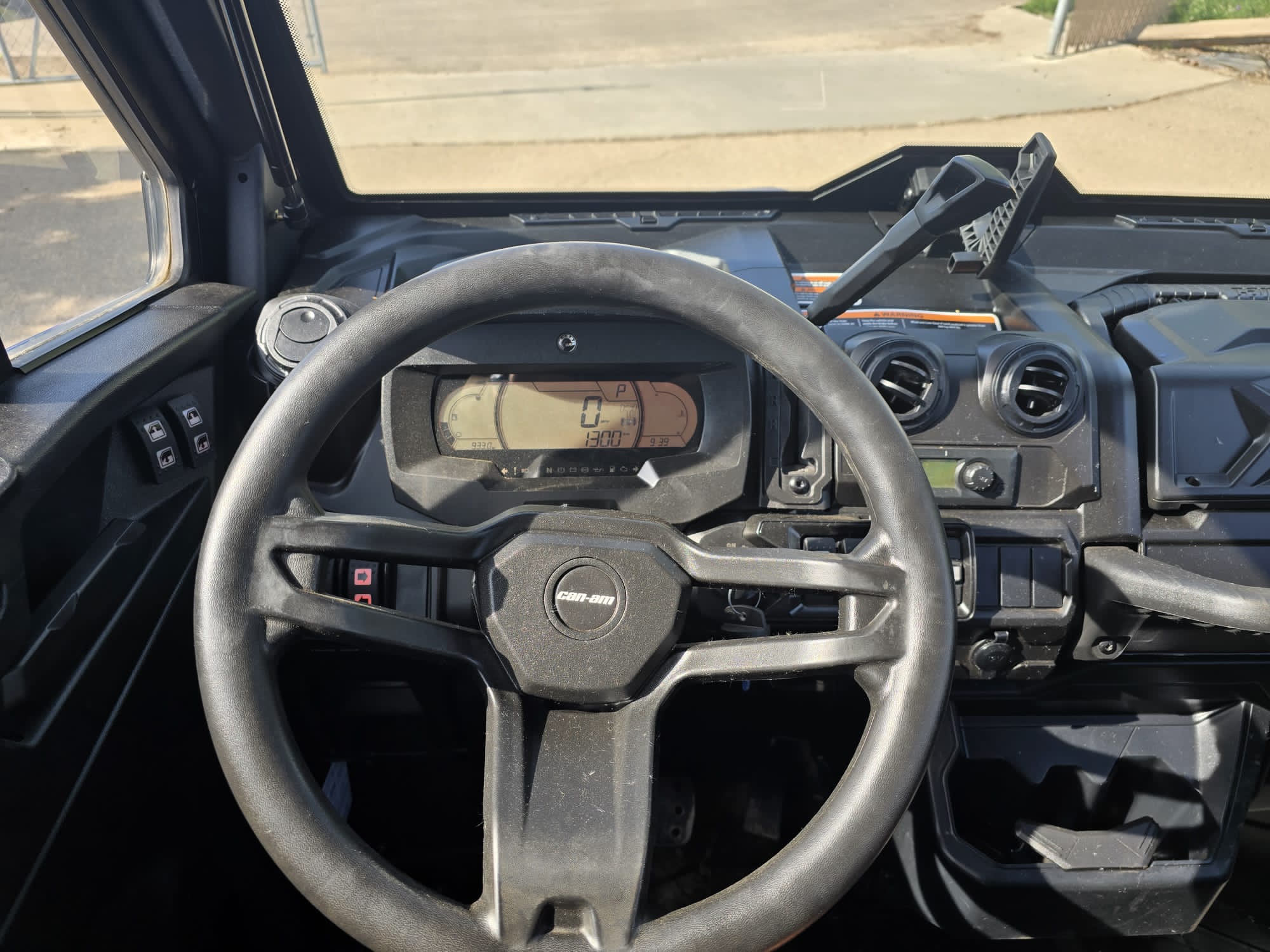 2022 Can-Am Defender Max Limited - Image 14