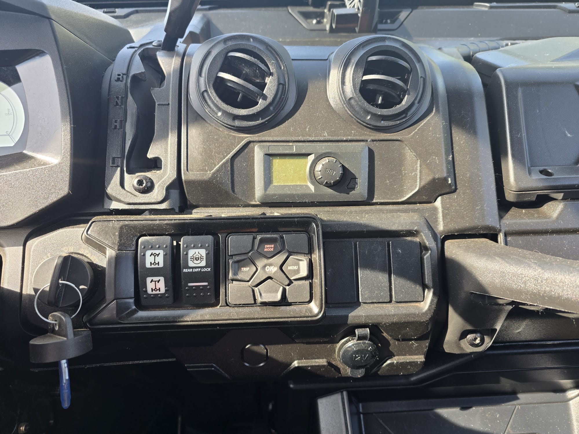 2022 Can-Am Defender Max Limited - Image 17