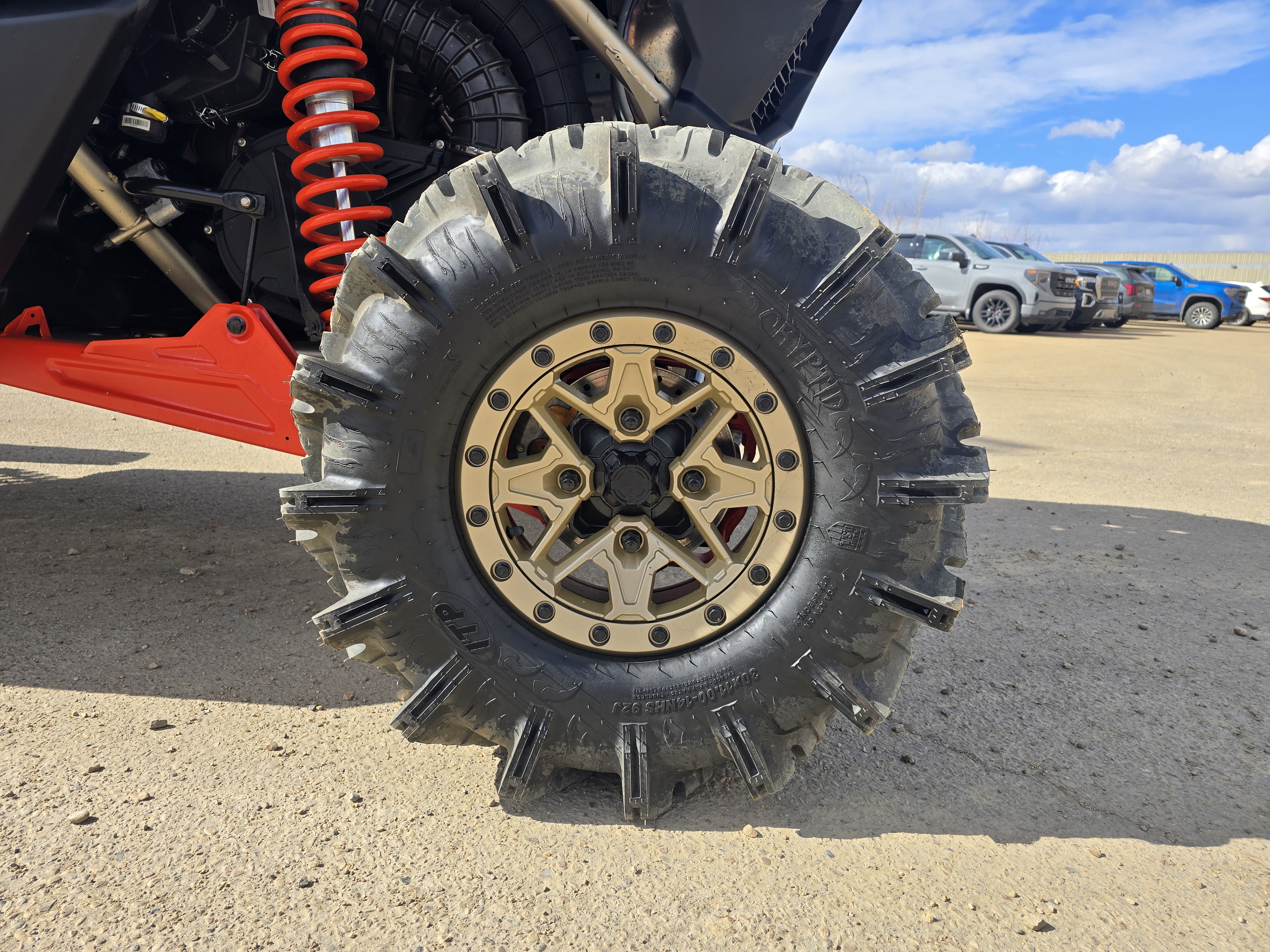 2022 Can-Am MAVERICK X3 XMR TURBO RR - Image 9