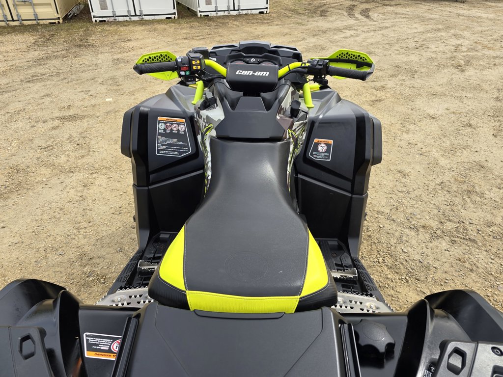 2015 Can-Am OUTLANDER 1000R XMR - Image 8