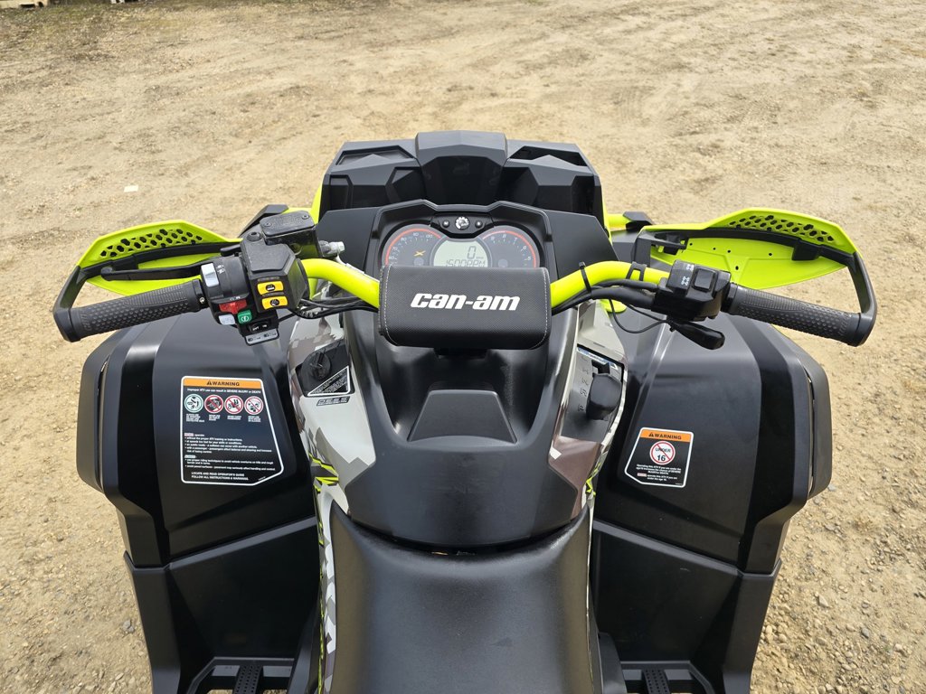 2015 Can-Am OUTLANDER 1000R XMR - Image 11